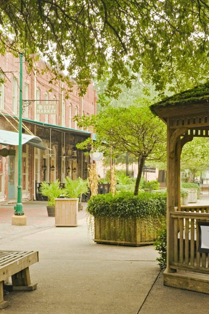 A sign reading "City Market" hangs above the famous shopping district in the historic district of Savannah, Georgia.